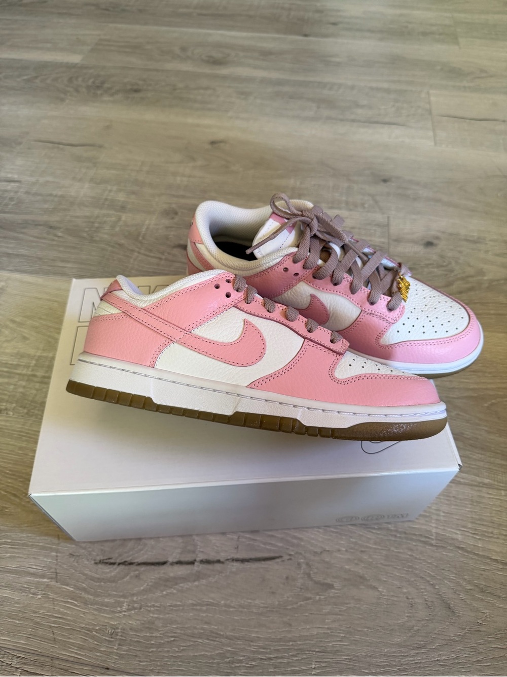 NIKE DUNKS SNEAKERS - Picture 4 of 4